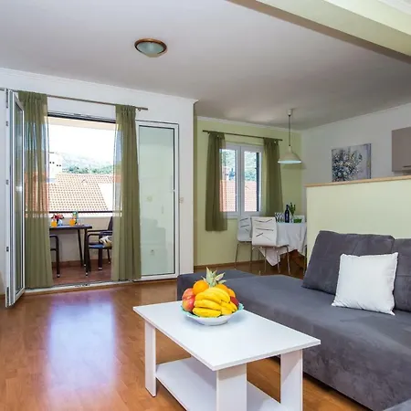 Apartment Petra *