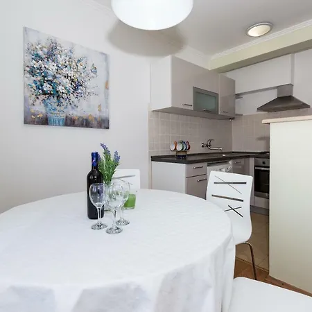 Apartment Petra *